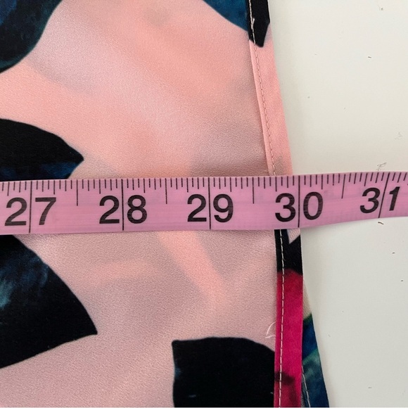 CeCe Pink Floral Rose Sleeveless Tunic Blouse - Picture 11 of 12